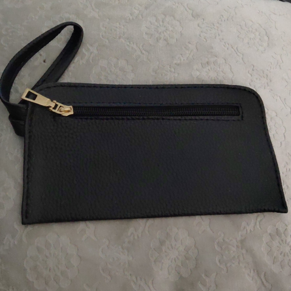 Brand new wristlet